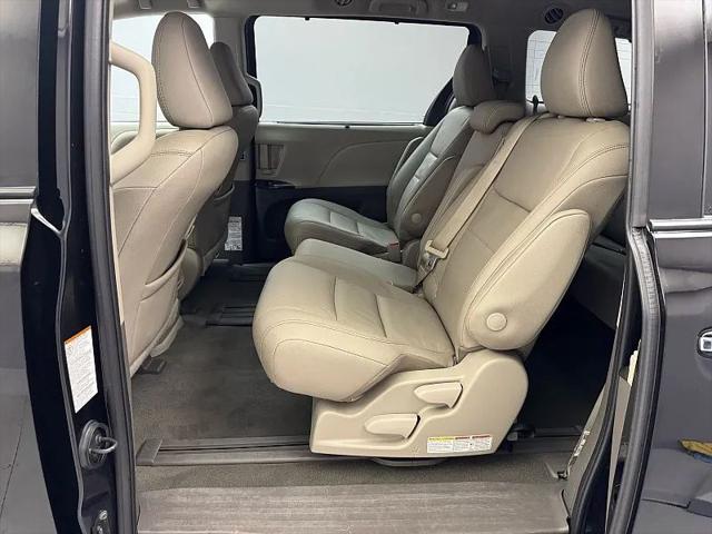 2020 Toyota Sienna XLE