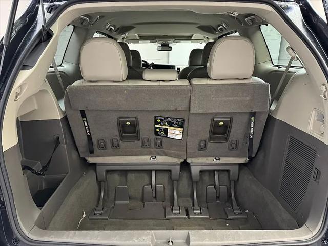 2020 Toyota Sienna XLE