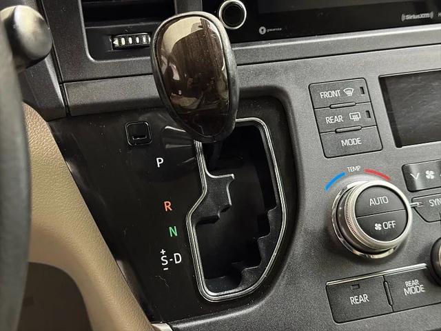 2020 Toyota Sienna XLE