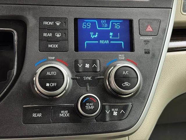 2020 Toyota Sienna XLE