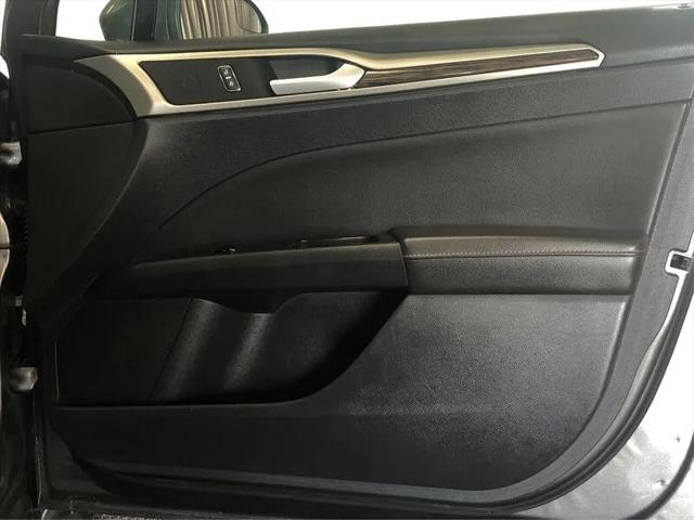2013 Ford Fusion Hybrid SE
