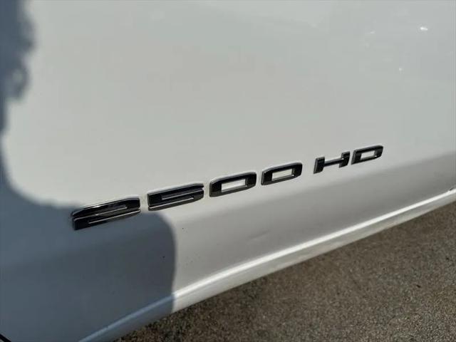 2022 GMC Sierra 2500HD 4WD Crew Cab Long Bed Pro