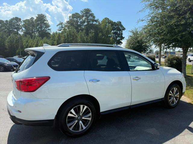 2020 Nissan Pathfinder SL 2WD
