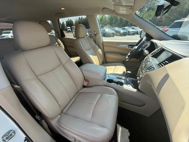 2020 Nissan Pathfinder SL 2WD