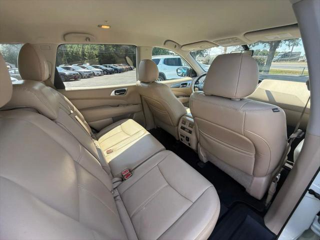 2020 Nissan Pathfinder SL 2WD