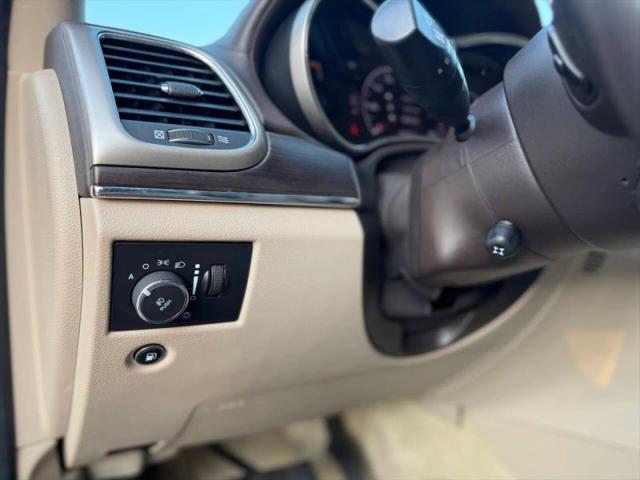 2017 Jeep Grand Cherokee Overland 4x2