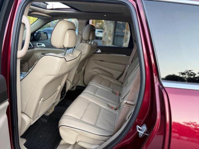 2017 Jeep Grand Cherokee Overland 4x2