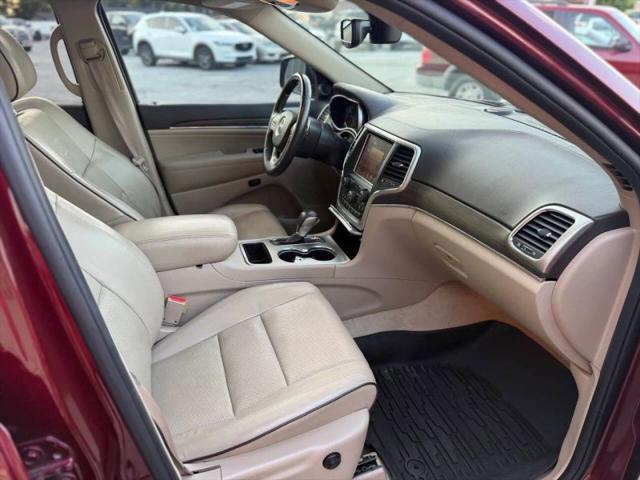 2017 Jeep Grand Cherokee Overland 4x2