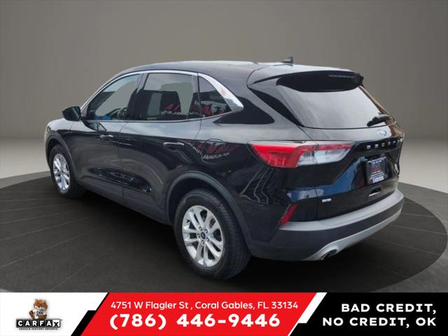 2021 Ford Escape SE Hybrid