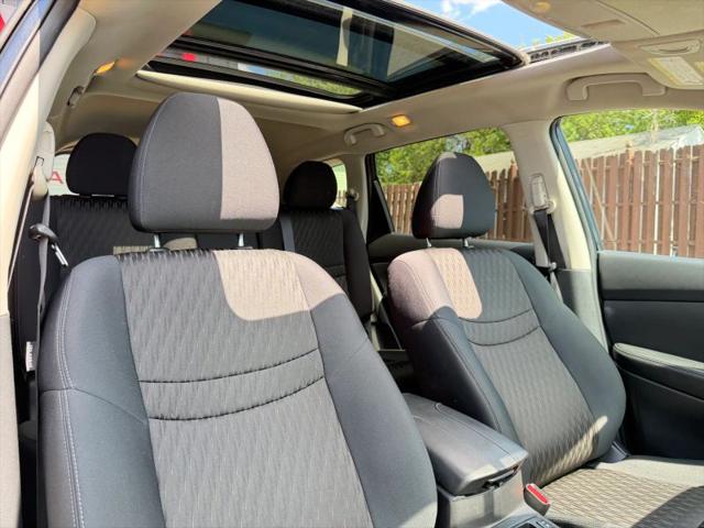 2017 Nissan Rogue SV