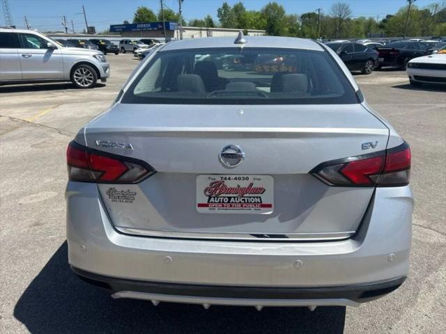 2020 Nissan Versa SV Xtronic CVT