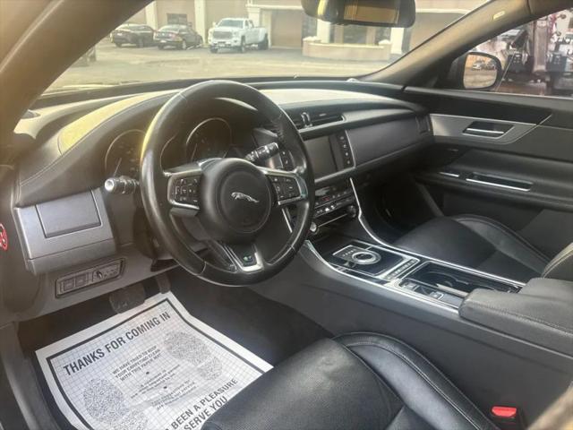 2016 Jaguar XF 35t R-Sport