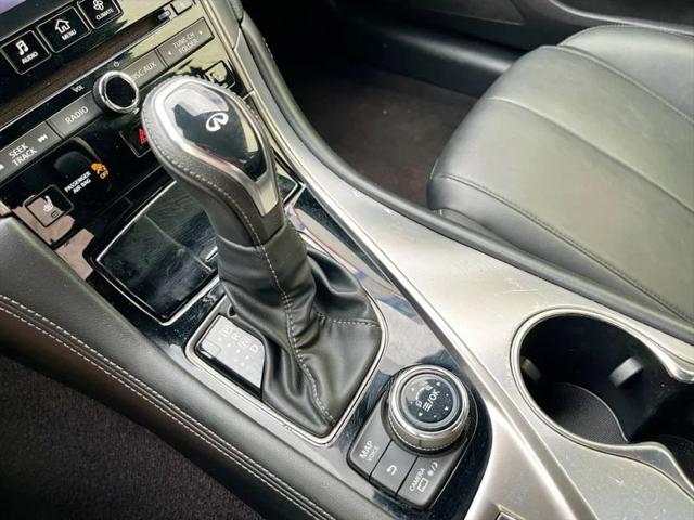 2021 INFINITI Q60 LUXE AWD