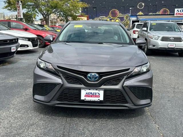 2023 Toyota Camry SE Hybrid