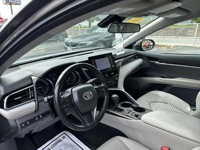 2023 Toyota Camry SE Hybrid