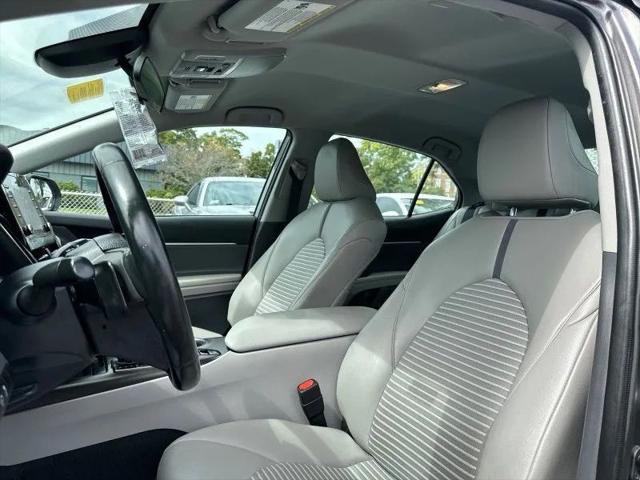 2023 Toyota Camry SE Hybrid
