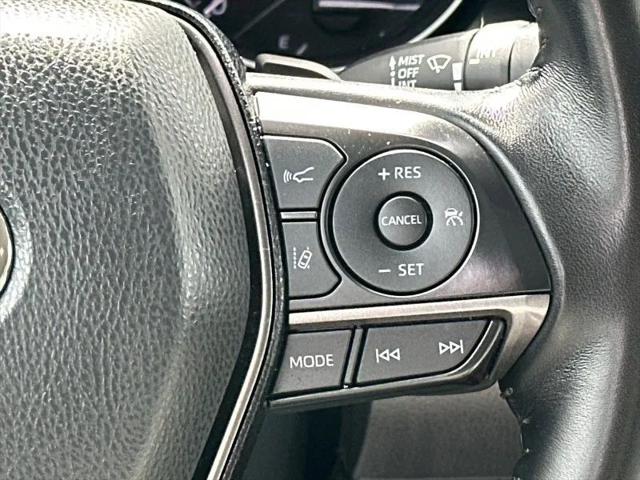 2023 Toyota Camry SE Hybrid