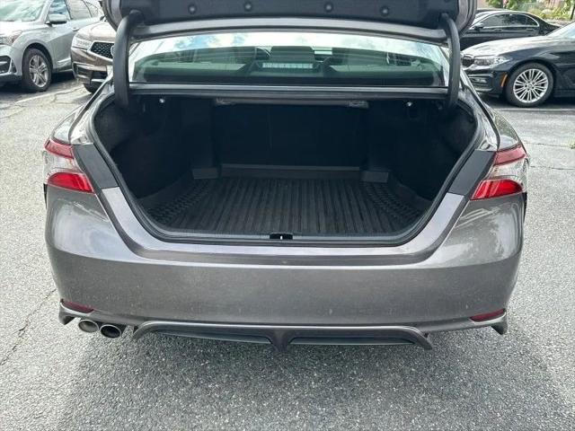 2023 Toyota Camry SE Hybrid