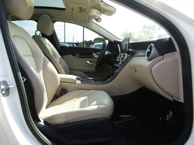 2017 Mercedes-Benz C-CLASS C 300 Luxury 4MATIC