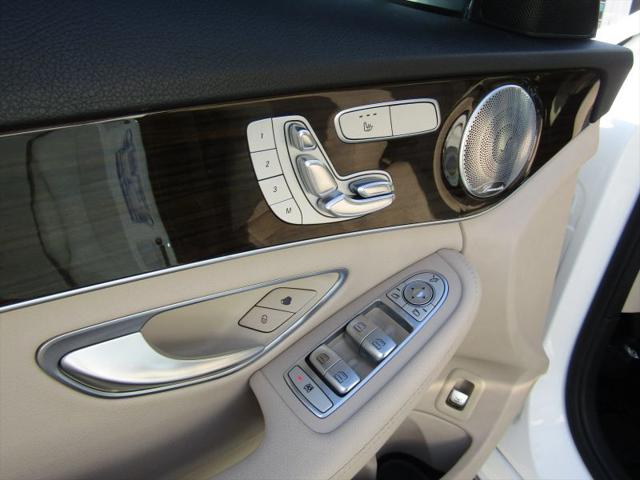 2017 Mercedes-Benz C-CLASS C 300 Luxury 4MATIC