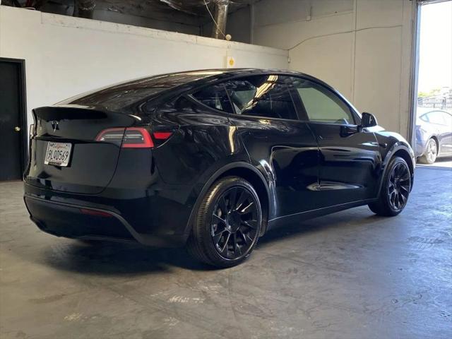 2021 Tesla Model Y Standard Range Rear-Wheel Drive