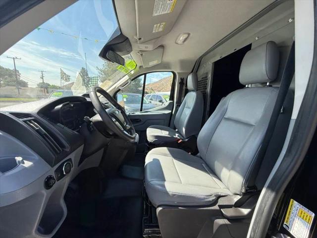 2018 Ford Transit w/Sliding Side Door w/RWB