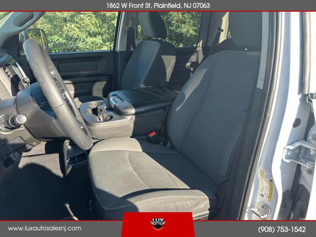 2022 Ram 1500 Classic Tradesman Crew Cab 4x4 5'7" Box