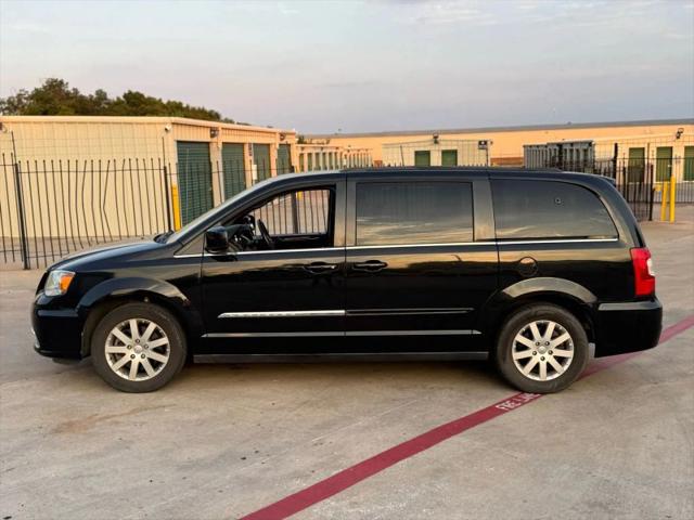 2013 Chrysler Town & Country Touring