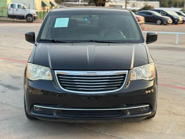 2013 Chrysler Town & Country Touring