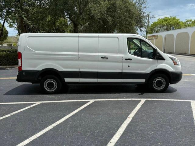 2017 Ford Transit w/60/40 Side Door w/LWB