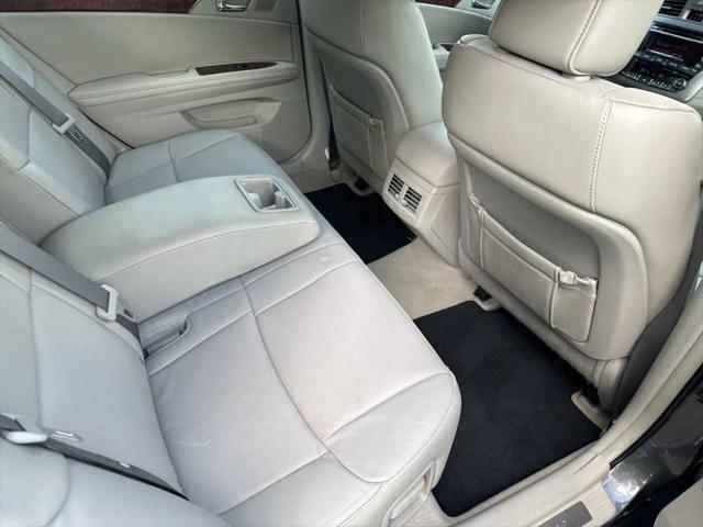 2011 Toyota Avalon Limited