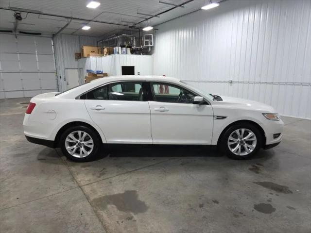 2011 Ford Taurus SEL