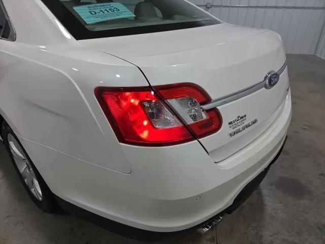 2011 Ford Taurus SEL