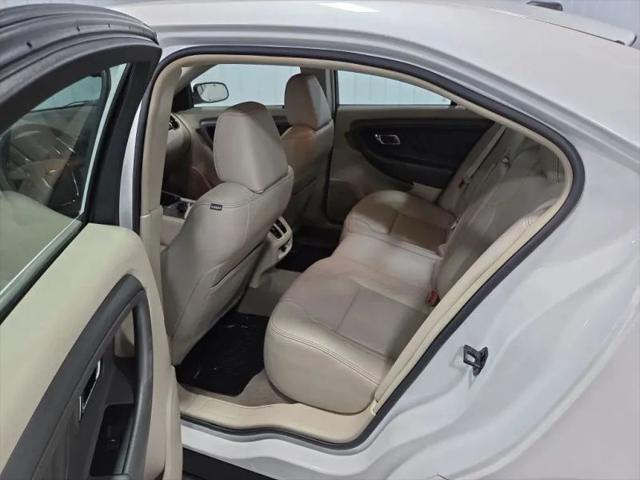 2011 Ford Taurus SEL