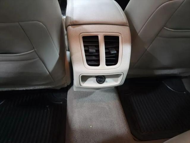2011 Ford Taurus SEL