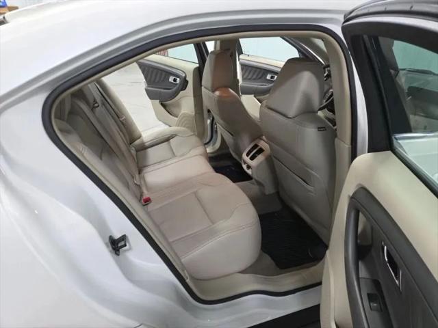 2011 Ford Taurus SEL