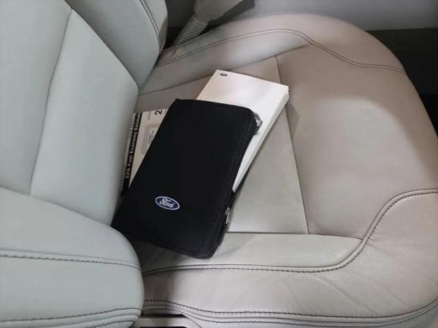 2011 Ford Taurus SEL