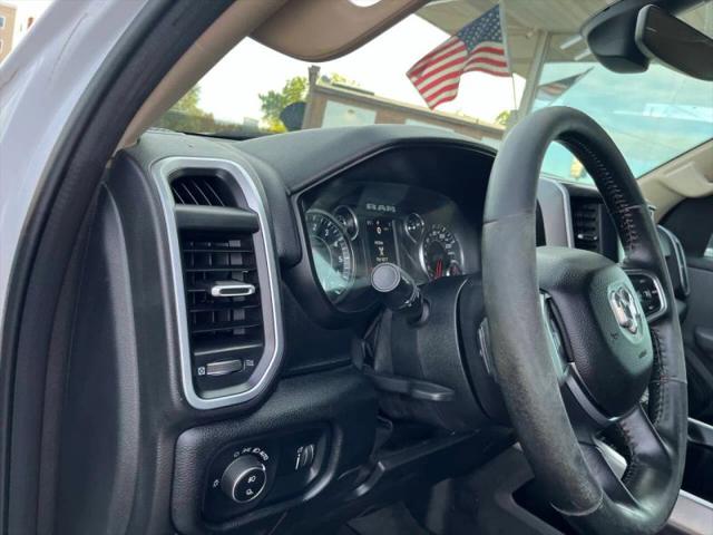 2020 Ram 1500 Big Horn Crew Cab 4x4 5'7" Box