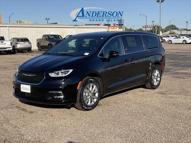 2026 Chrysler Pacifica Select for sale in Grand Island, NE