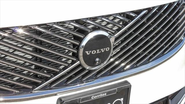 2026 Volvo XC90 Plug-In Hybrid T8 Plus 7-Seater