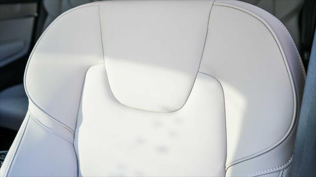 2026 Volvo XC90 Plug-In Hybrid T8 Plus 7-Seater