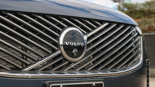 2026 Volvo XC90 Plug-In Hybrid T8 Plus 7-Seater