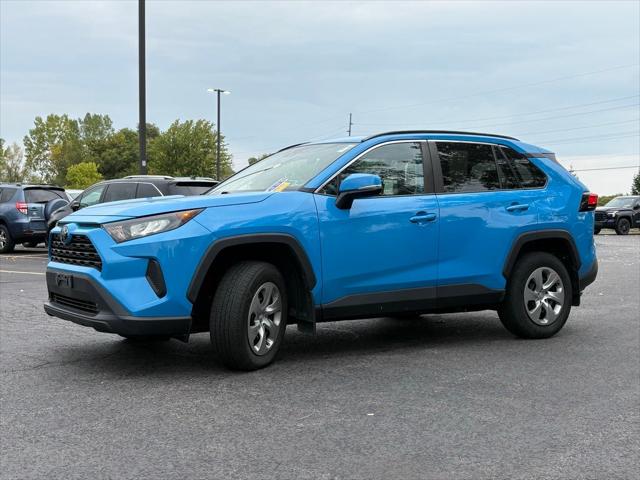 2020 Toyota RAV4 LE