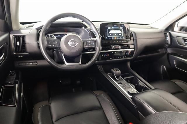 2024 Nissan Pathfinder SL 4WD 2024 Nissan Pathfinder SL 4WD