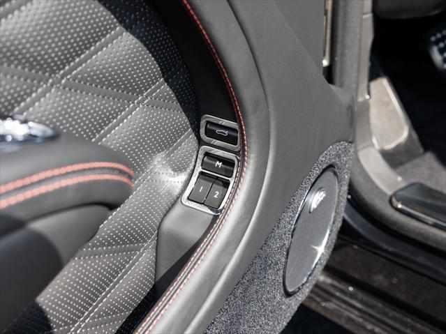 2019 Maserati Levante GTS photo 2