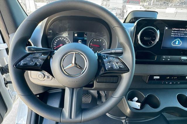 2026 Mercedes-Benz Sprinter Cargo Van High Roof 4-Cyl Diesel HO