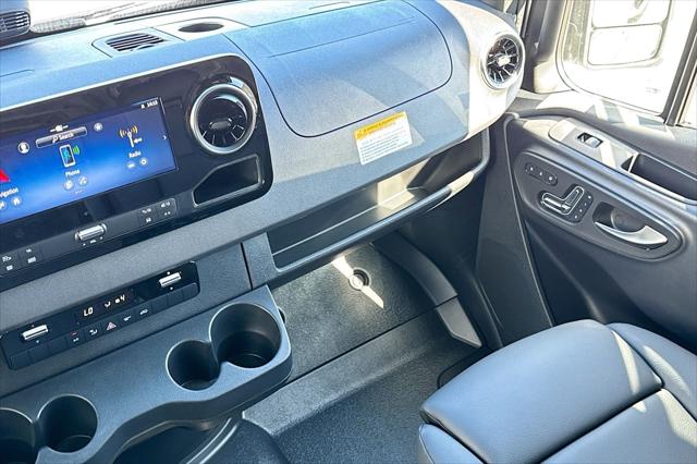 2026 Mercedes-Benz Sprinter Cargo Van High Roof 4-Cyl Diesel HO