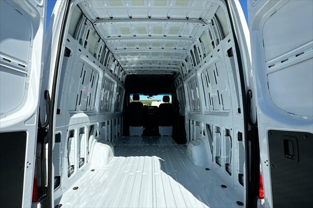 2026 Mercedes-Benz Sprinter Cargo Van High Roof 4-Cyl Diesel HO