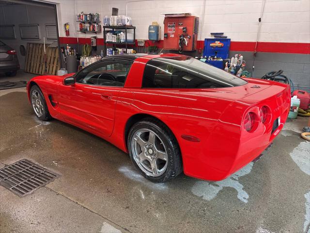 1998 Chevrolet Corvette Base 2dr Hatchback