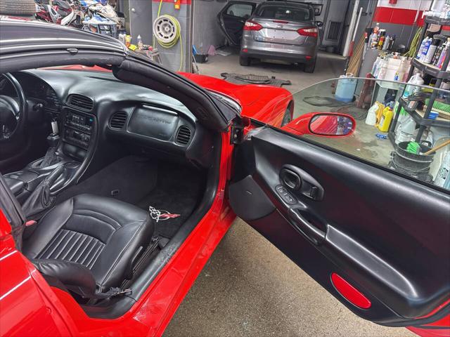 1998 Chevrolet Corvette Base 2dr Hatchback